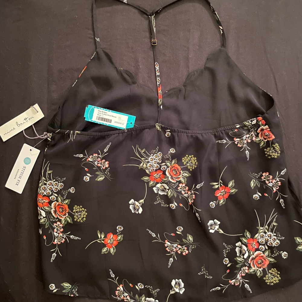 COPY - Brand new with tags. Tank Nine Britton. Jacki Scallop Detail Blouse Blac… - Picture 3 of 5